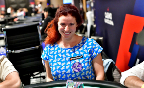 Alexandra Botez bluffing in a $25,000 Buy-in PokerStars event! 